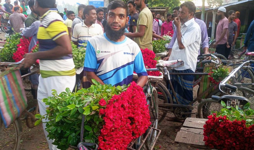 ফুলের দামে আগুন